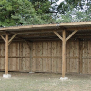 REFUGIO DE MADERA PARA CABALLOS CHEVAUX CLASSIC MAX